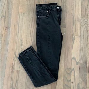 High waisted black skinny jean